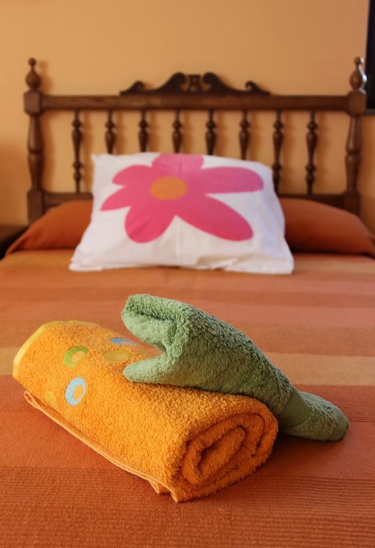 O Cruceiro Guest House Lires Phòng bức ảnh