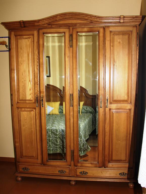 O Cruceiro Guest House Lires Ngoại thất bức ảnh