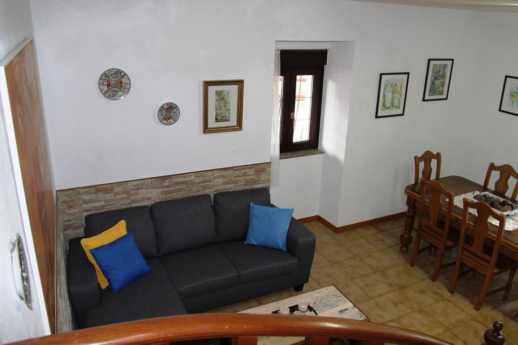 O Cruceiro Guest House Lires Ngoại thất bức ảnh