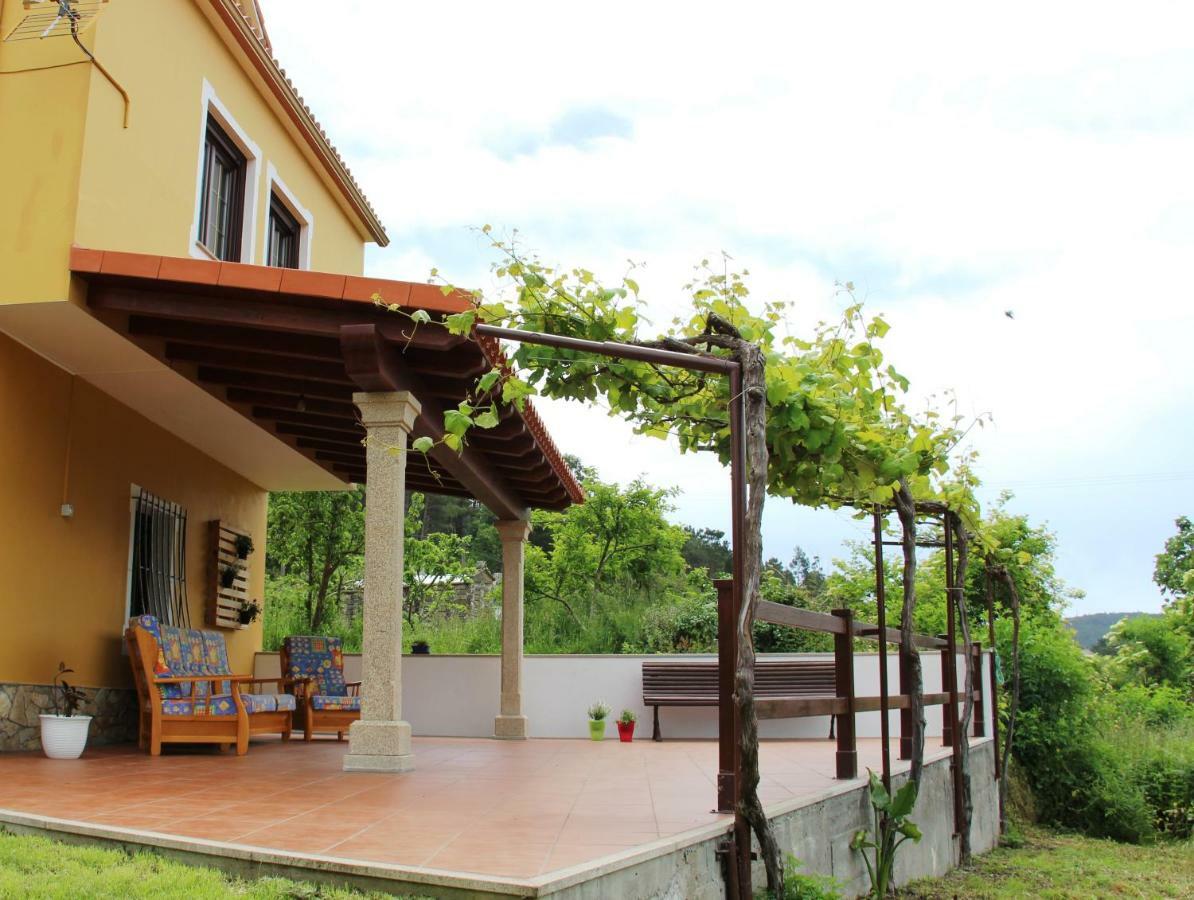 O Cruceiro Guest House Lires Ngoại thất bức ảnh