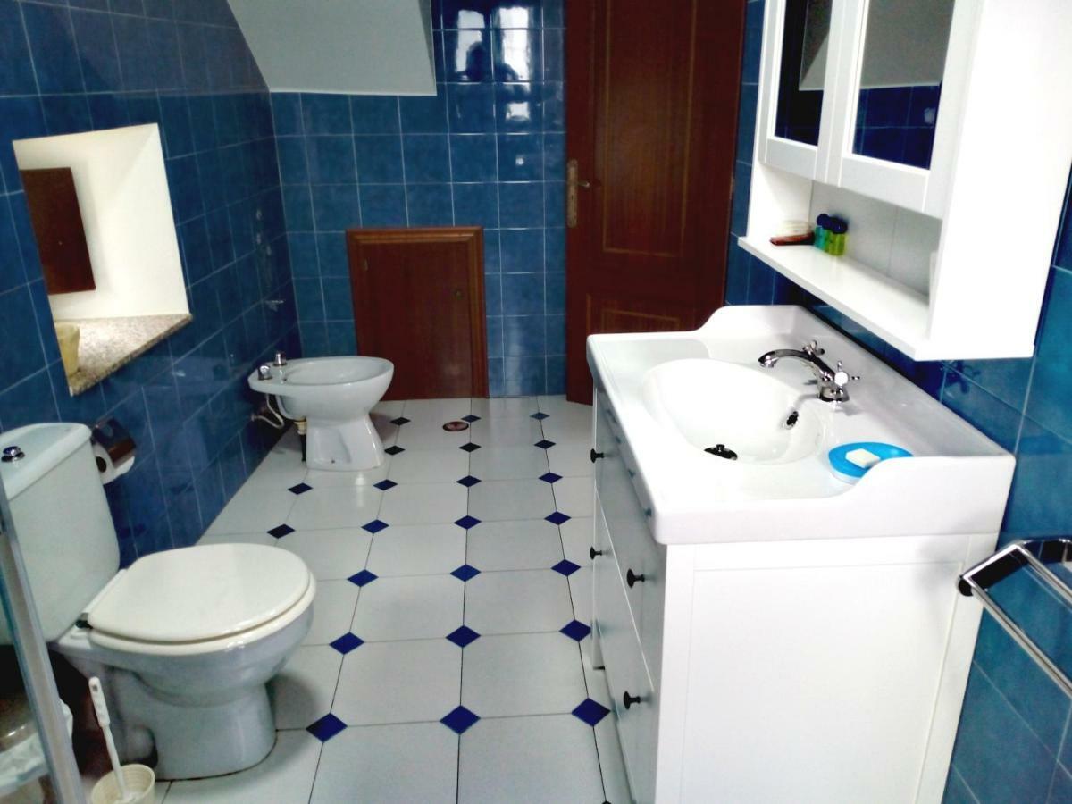 O Cruceiro Guest House Lires Ngoại thất bức ảnh