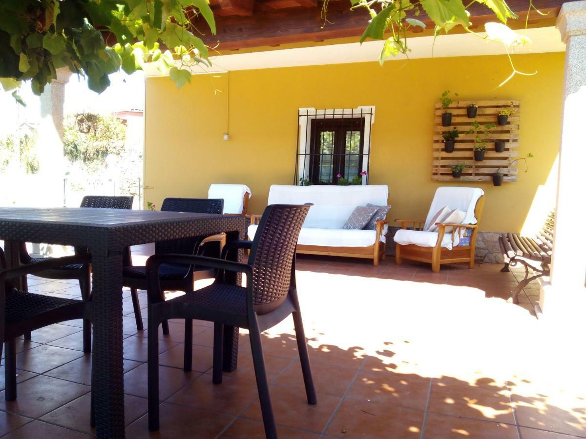O Cruceiro Guest House Lires Ngoại thất bức ảnh